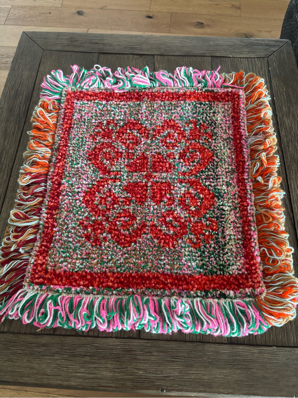 Handmade Red and Pink Holiday Decorative Accent Rug - Home Holiday